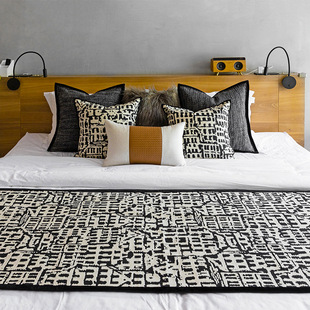 Hotel Homestay Black and White Yarn-dyed Bed Flag Household Bedroom Blanket Bed End Towel Set Big Pillow Plush Pillow Waist Pillow