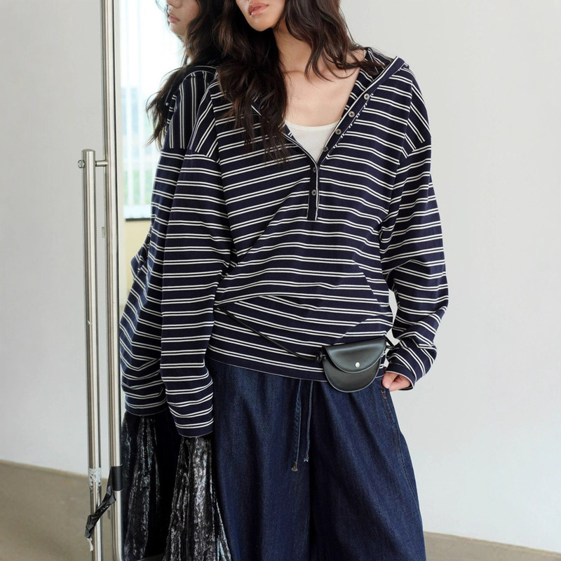 Jusln Light Sports Hooded Buttoned Hem Naturally Slightly Piled Loose Off-Shoulder Long-Sleeved Stripesd Top