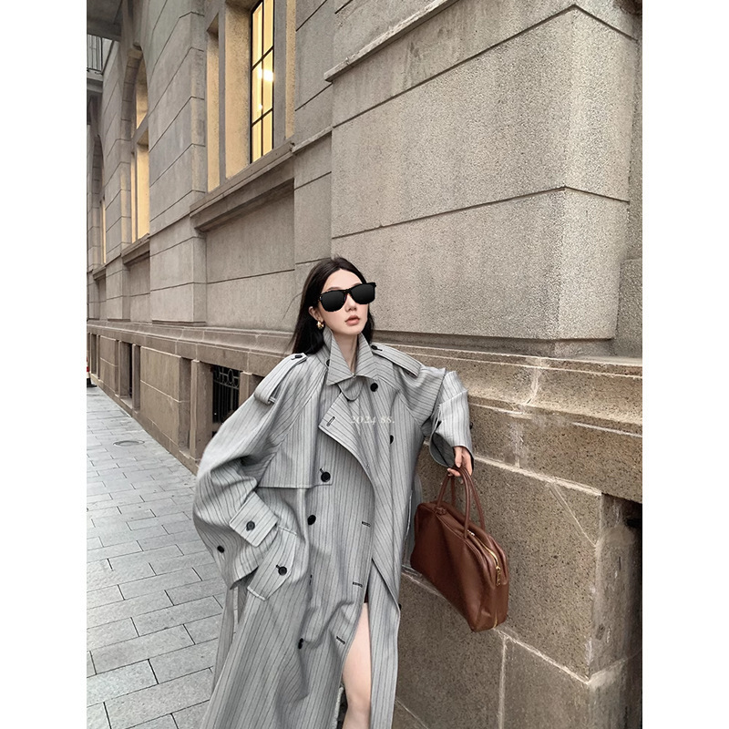 Ouyang Lapel Double-Breasted Windbreaker Jacket for Women in Autum Loose and High-End Lace-Up Silhouette Mid-Length Coat Ouyang Lapel Double-Breasted Windbreaker Jacket for Women in Autum Loose and High-End Lace-Up Silhouette Mid-Length Coat