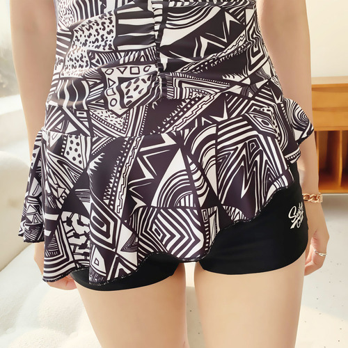 2024 new fashion swimwear for women, belly-covering, slimming, quick-drying one-piece, conservative, professional hot spring swimwear wholesale