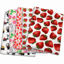 草莓水果系列印花薄款涤棉面料diy拼布包包衣服桌布面料50 *143 cm,1Yc38524