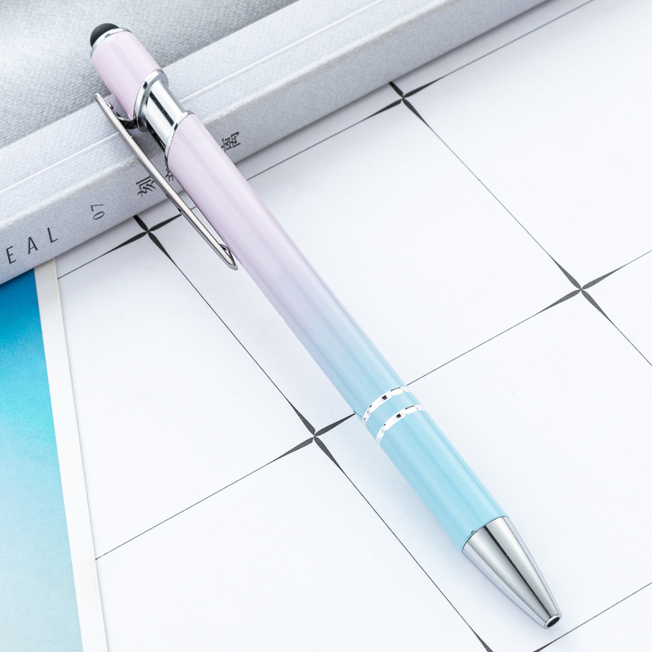 Nuevo bolígrafo de presión colorido metal color gradiente pantalla táctil pluma de regalo creativa logotipo de impresión de bolígrafo publicitario