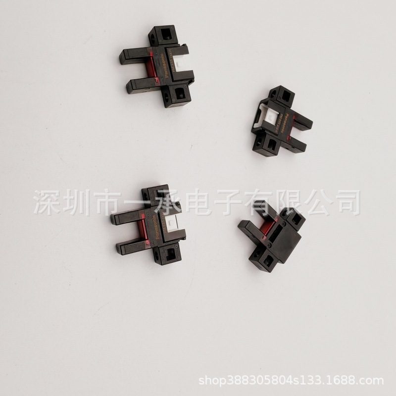 NPM-TT2/DX/W2绿标3头原点感应器MTNS000145AA传感器需议价