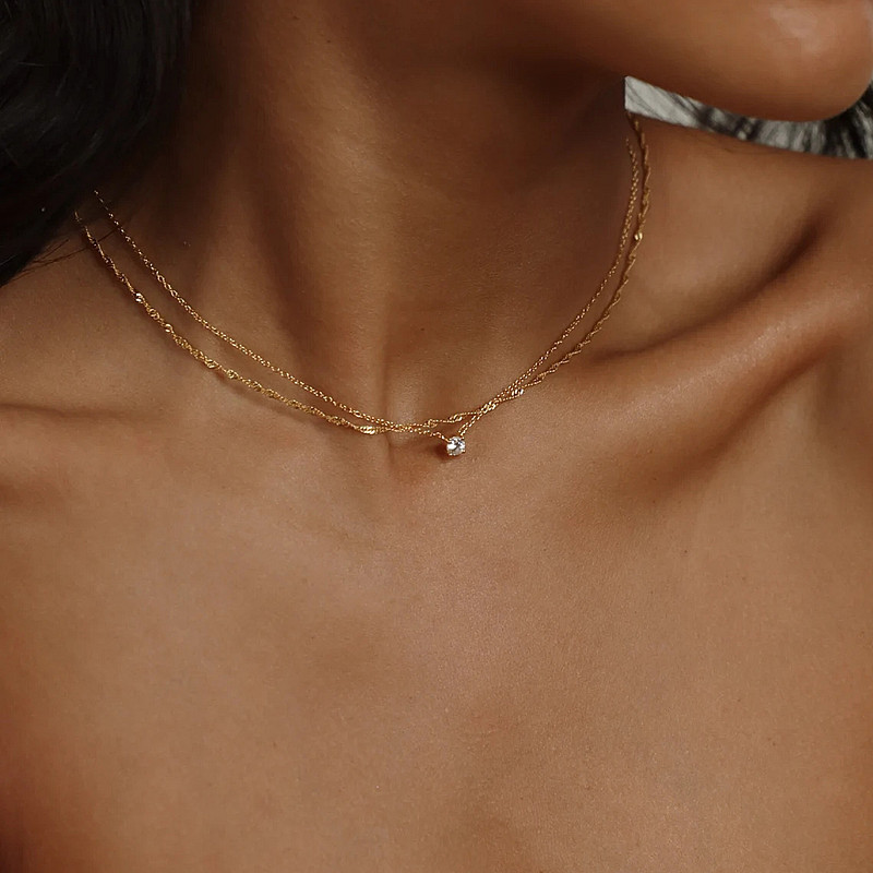 European and American fashion ins Diamond water wave chain clavicle chain women's all-match simple light luxury design zircon double-layer necklace European and American fashion ins Diamond water wave chain clavicle chain women's all-match simple light luxury design zircon double-layer necklace