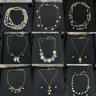 ��һ�����ĸ�~�ӵ���ˮ荸߰汾������������Ů�ݳ�ë���