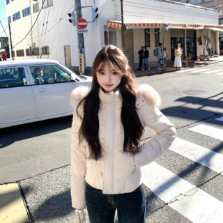 2026冬季小棉袄羽绒棉服外套女新款韩系穿搭小个子大毛领短款棉衣