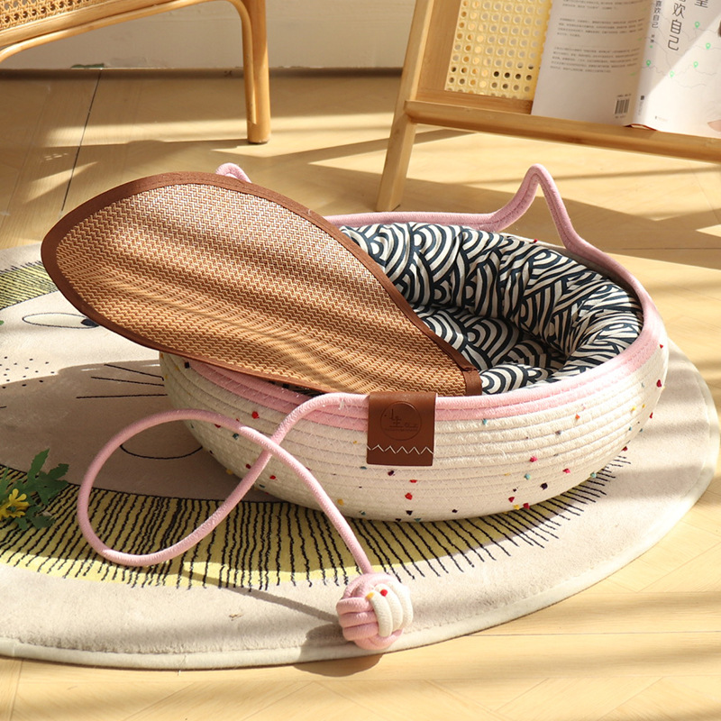 컬러풀한 폼폼 - 핑크색 장난감 공 + 파란색 화장솜 + 파란색 베개 + 매트