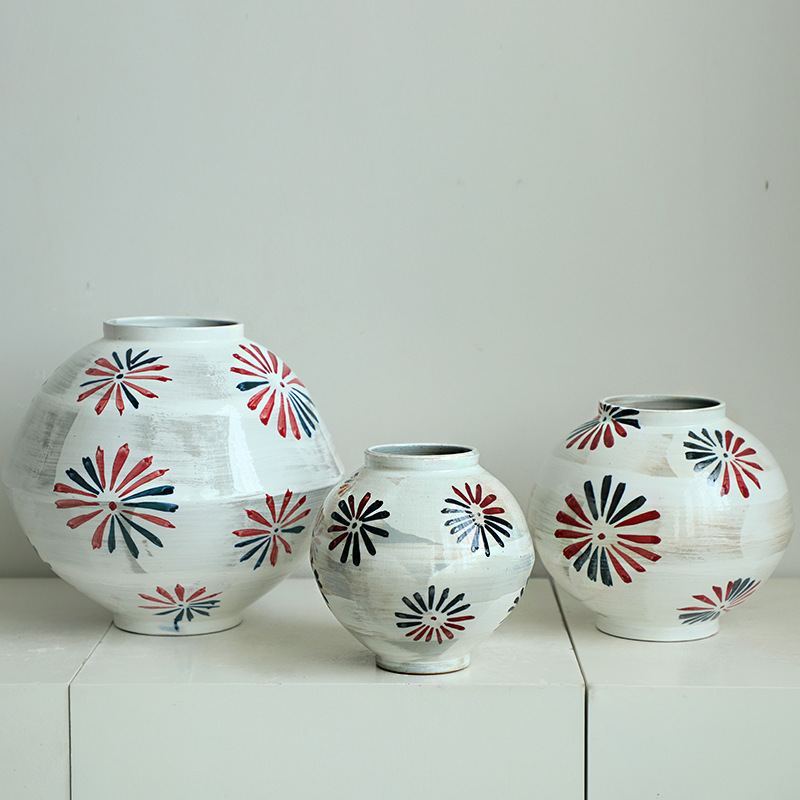 Original Hand-Painted Red and Blue Floral Ceramic Jar, Wabi-Sabi Style Textured Vase, Jingdezhen Handmade Pottery Living Room Decoration Original Hand-Painted Red and Blue Floral Ceramic Jar, Wabi-Sabi Style Textured Vase, Jingdezhen Handmade Pottery Living Room Decoration
