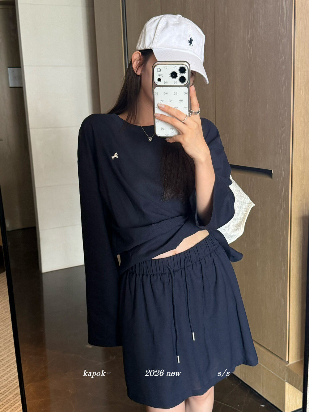Bộ hai mảnh áo chống nắng tay dài thêu ngựa nhỏ kết hợp chân váy midi cạp thun — màu trắng, Xanh da trờicolor chi tiết 23