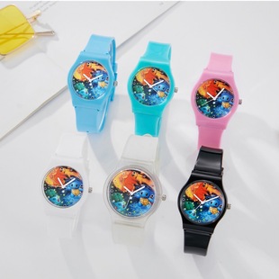 Cross-border manufacturers selling children's cartoon primary and secondary school students simple fashion life waterproof quartz electronic watch