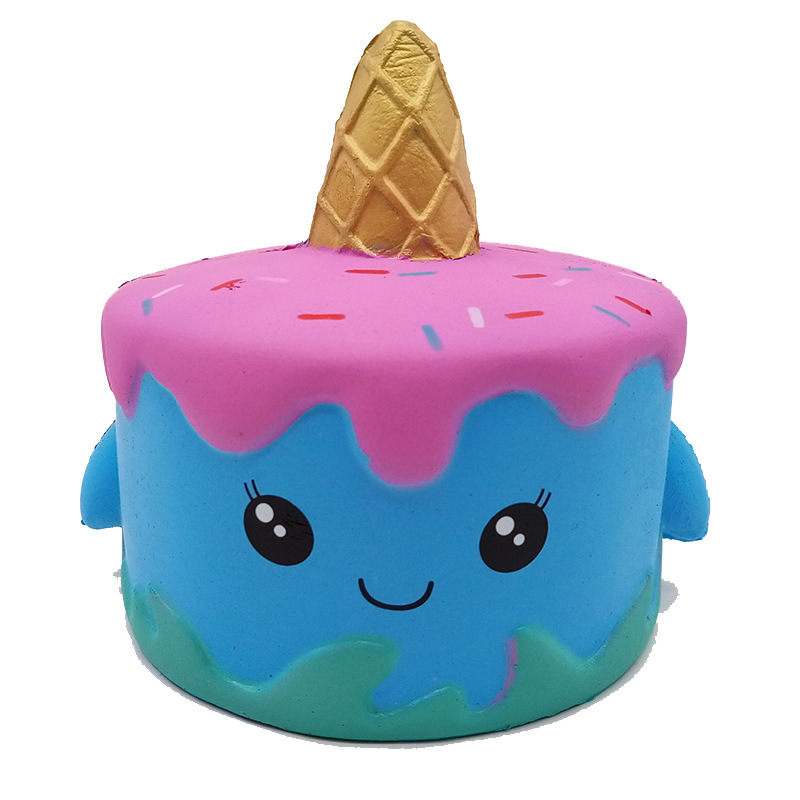 파란 상어 케이크