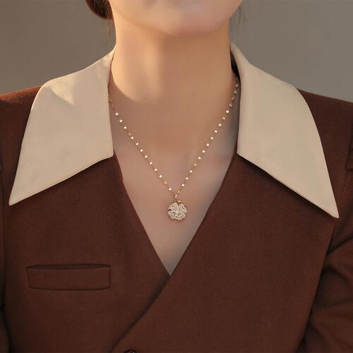 Meichen  new trendy rotating four-leaf clover Hao Shi titanium steel necklace women's cold style high-end copper pendant