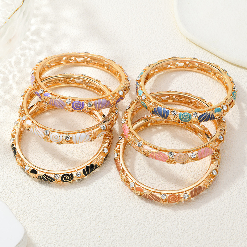 In-Stock Factory Direct Supply Ocean Shell Enamel Bracelet, New Chinese Style Diamond-Encrusted Hollow Bracelet, Niche Jewelry Wholesale