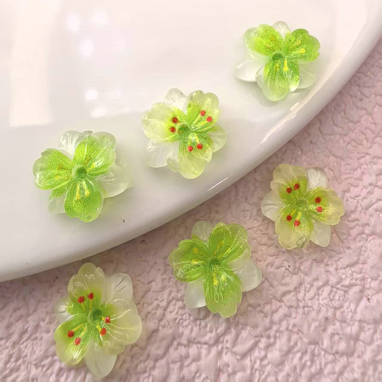 新款冰透花瓣美甲饰品树脂花网红三生桃花美甲小饰品批发树脂02