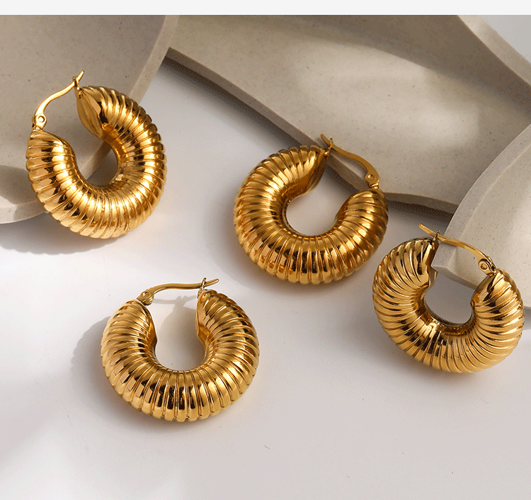 11g Weight PVD Coated Gold Plating Process 304 Stainless Steel Ear Needle Material PVD Coated Real Gold Plated U Shape Titanium Steel Retro Waterproof Non Tarnish Earrings