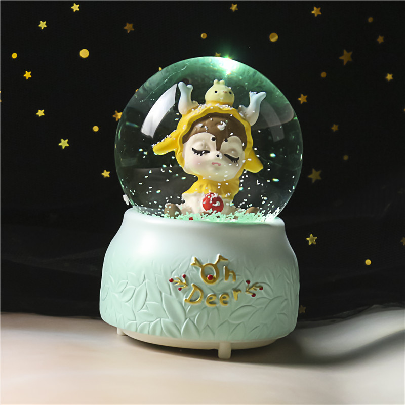 Nueva bola de cristal de mapache rosa pequeña, nieve, caja de música luminosa, luz nocturna, caja de música de regalo, artesanía de una pieza