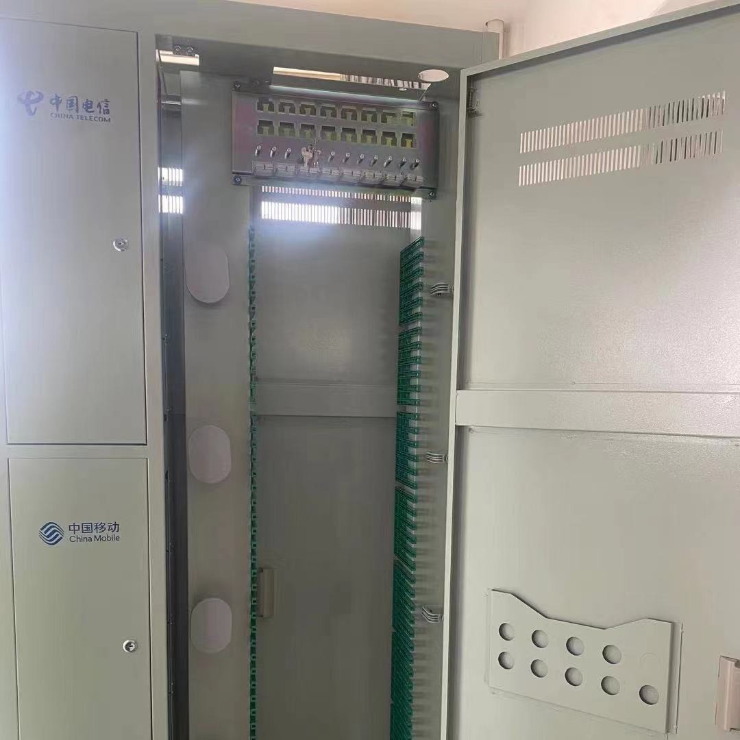 蓝光落地式不锈钢/冷轧板SMC材质免跳接576芯三网合一光缆交接箱