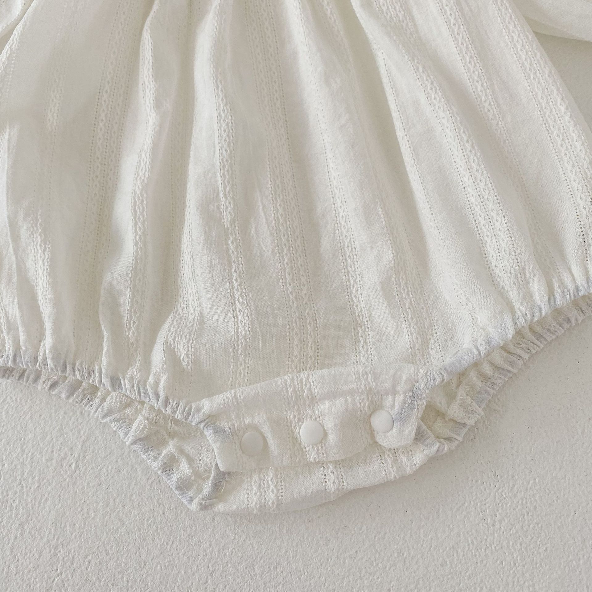 2024 Autumn Girl Baby Flying Strap Ha Yi Folded Long Sleeve Loose Triangle jumpsuit Crawler_voghion.com