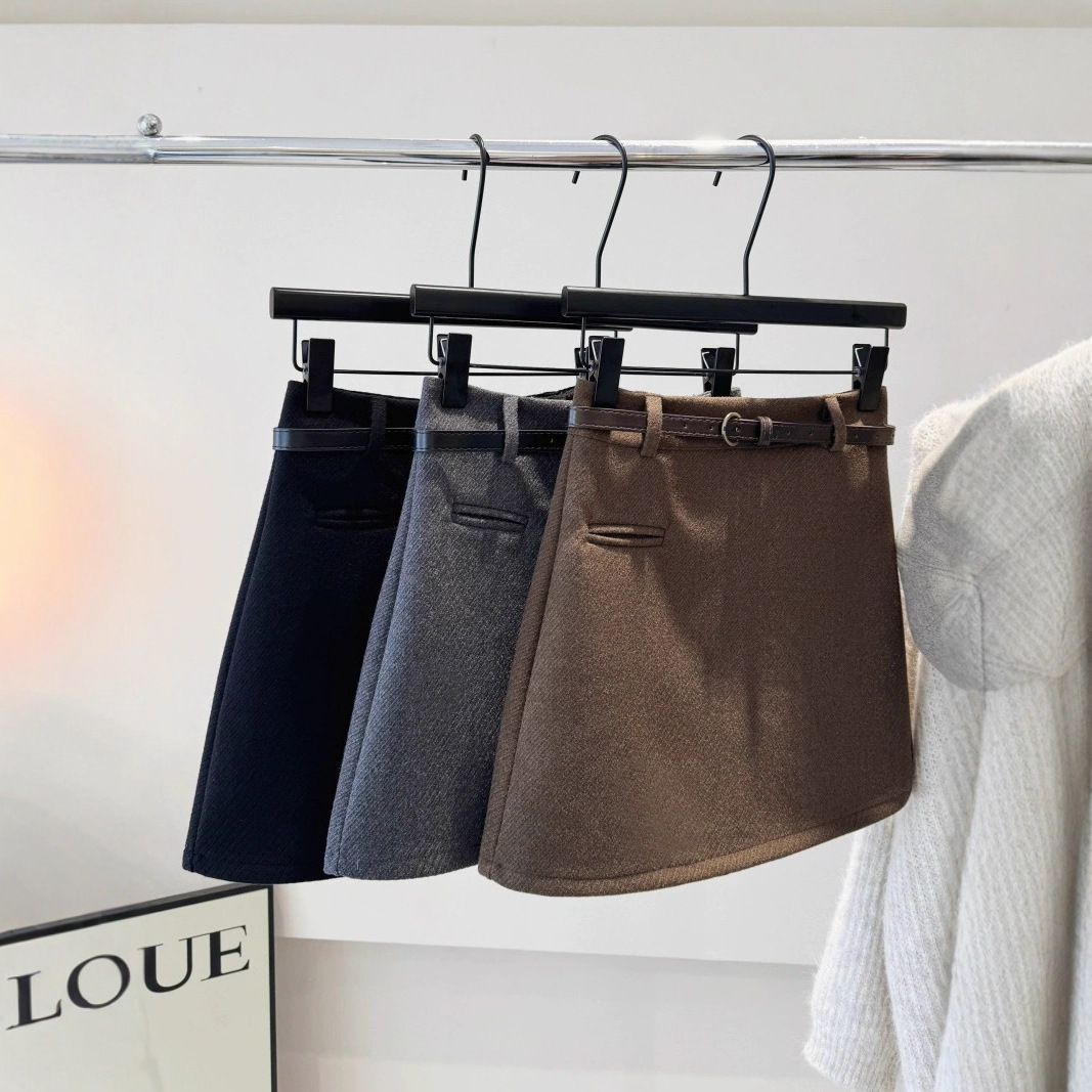 2025秋冬新款灰色毛呢西装半身裙女高腰显瘦防走光a字包臀短裙子