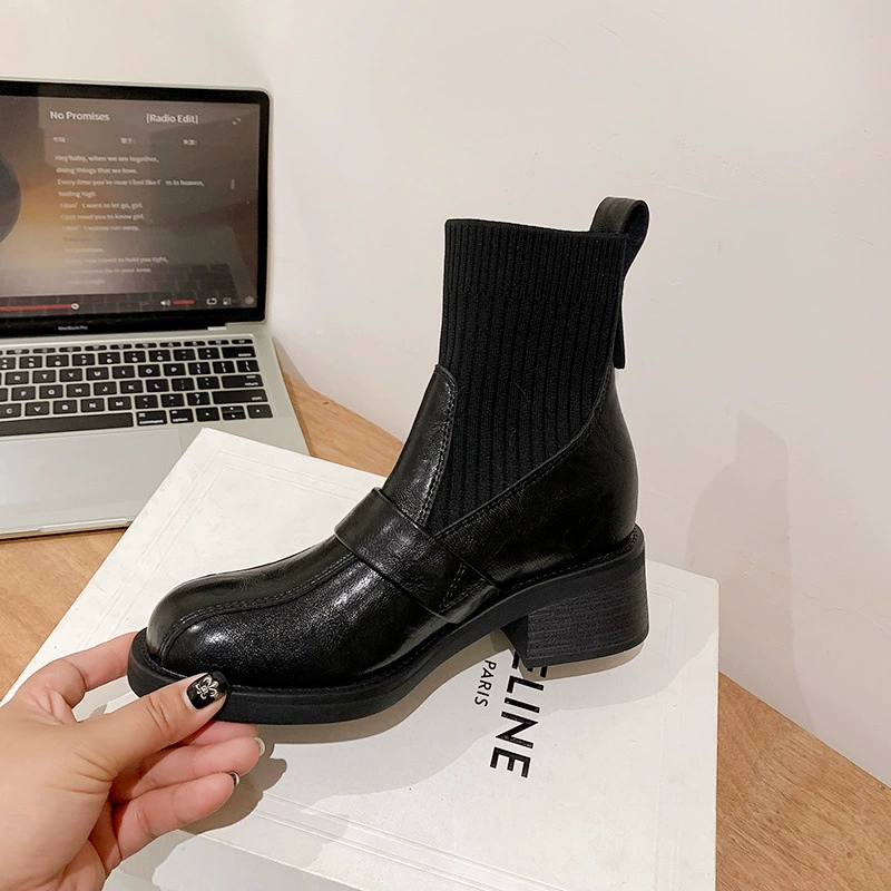Французские ботинки на толстой подошве с эффектом увеличения роста, женские вязаные ботинки-носки, новинка осени-зимы 2024, облегающие ботинки на массивном каблуке, короткие ботинки.