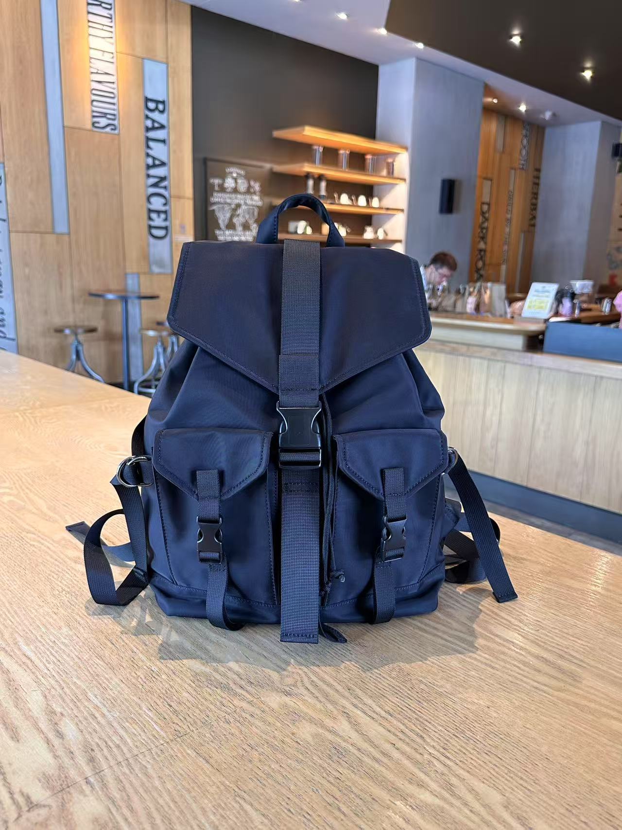 The Story Of Rose Liu Yifei Huang Yimei With Women's Large Capacity Commuter Backpack Travel Lightweight Backpack