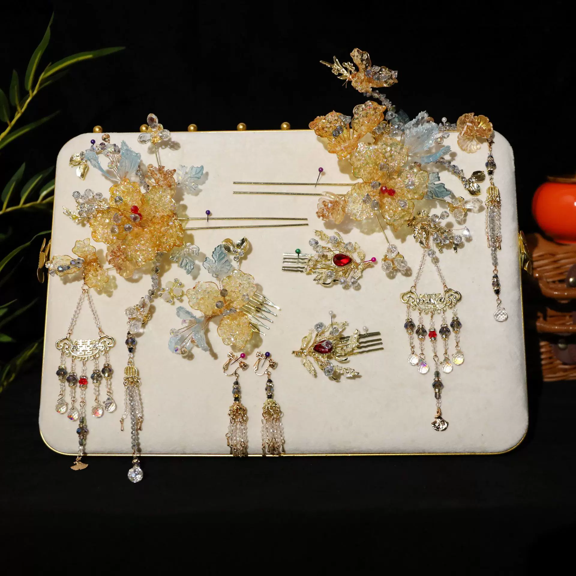 蓝色唯美秀禾服头饰减龄水晶花朵发钗古风造型结婚饰品