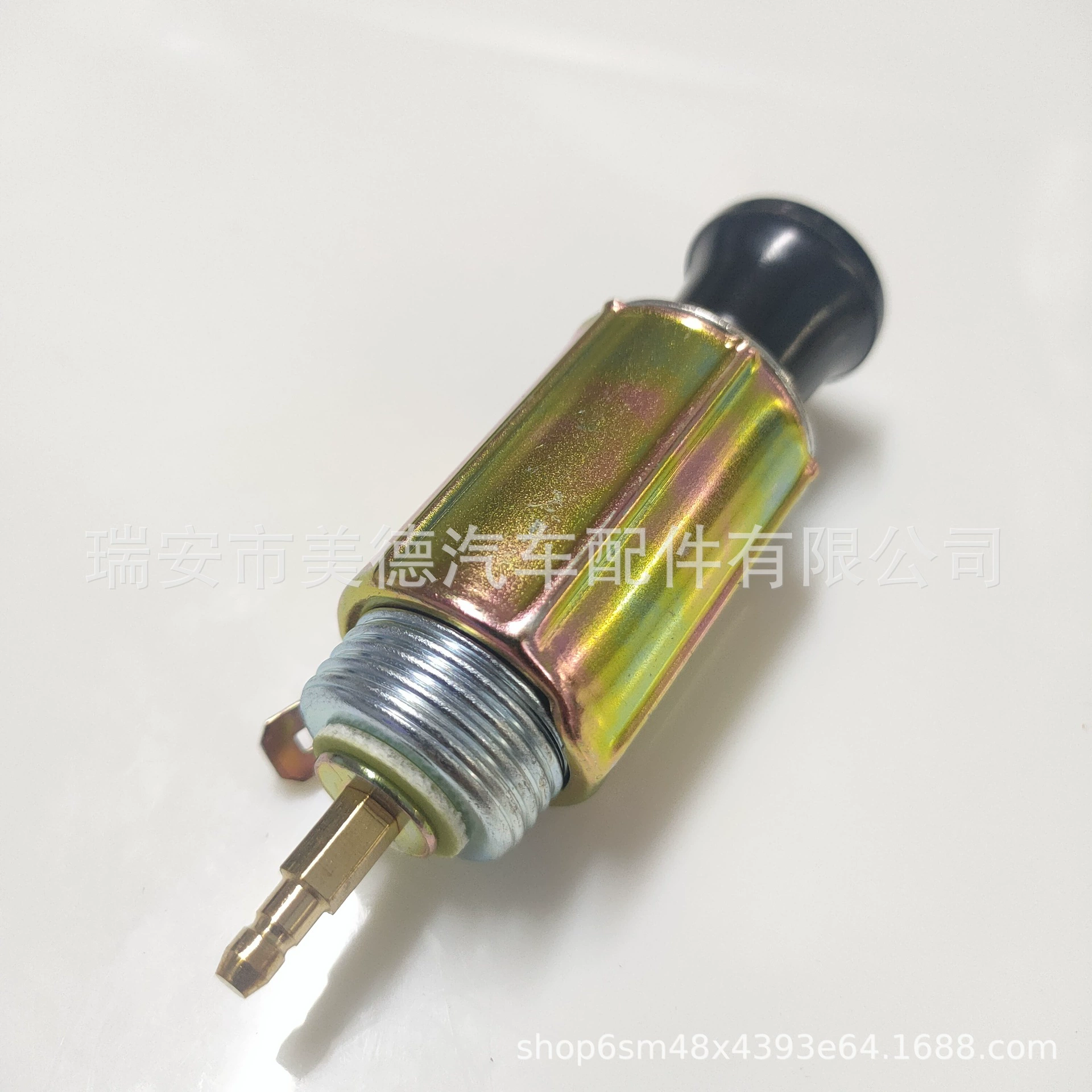 Автомобильный грузовик Грузовик Универсальный прикуриватель Кабины Аксессуары Зажигание 12V 24V через границу