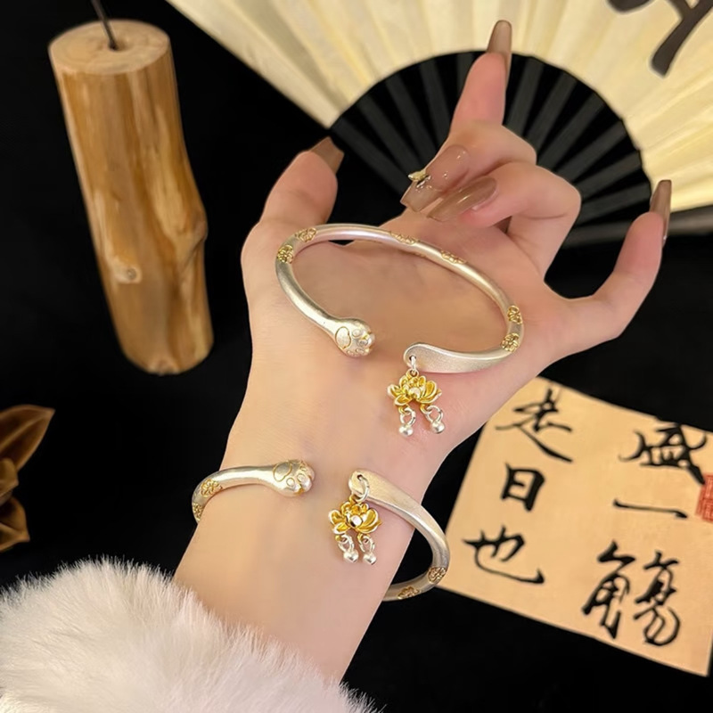 Douyin メッキ 999 純銀猫の爪ペンダントゴールデンロータスゴールドブレスレット中国風の新しい中国風の幸運と祝福のブレスレット卸売|undefined