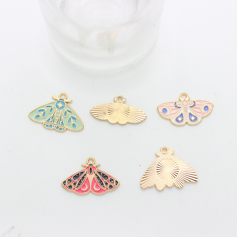 35g Weight Pendant Jewelry Making Type 22 * 18mm, 27 * 18mm, 28 * 18mm Jewelry Making Size DIY Jewelry Accessories Classification Smooth Embellishment 10 PCS/Package Quantity Alloy Material Butterfly, Moth Pattern Polished Finish Enamel Design IG Style, Simple Style Style 10 PCS/Package 22 * 18mm 27 * 18mm 28 * 18mm Alloy Butterfly Moth Polished Pendant 1