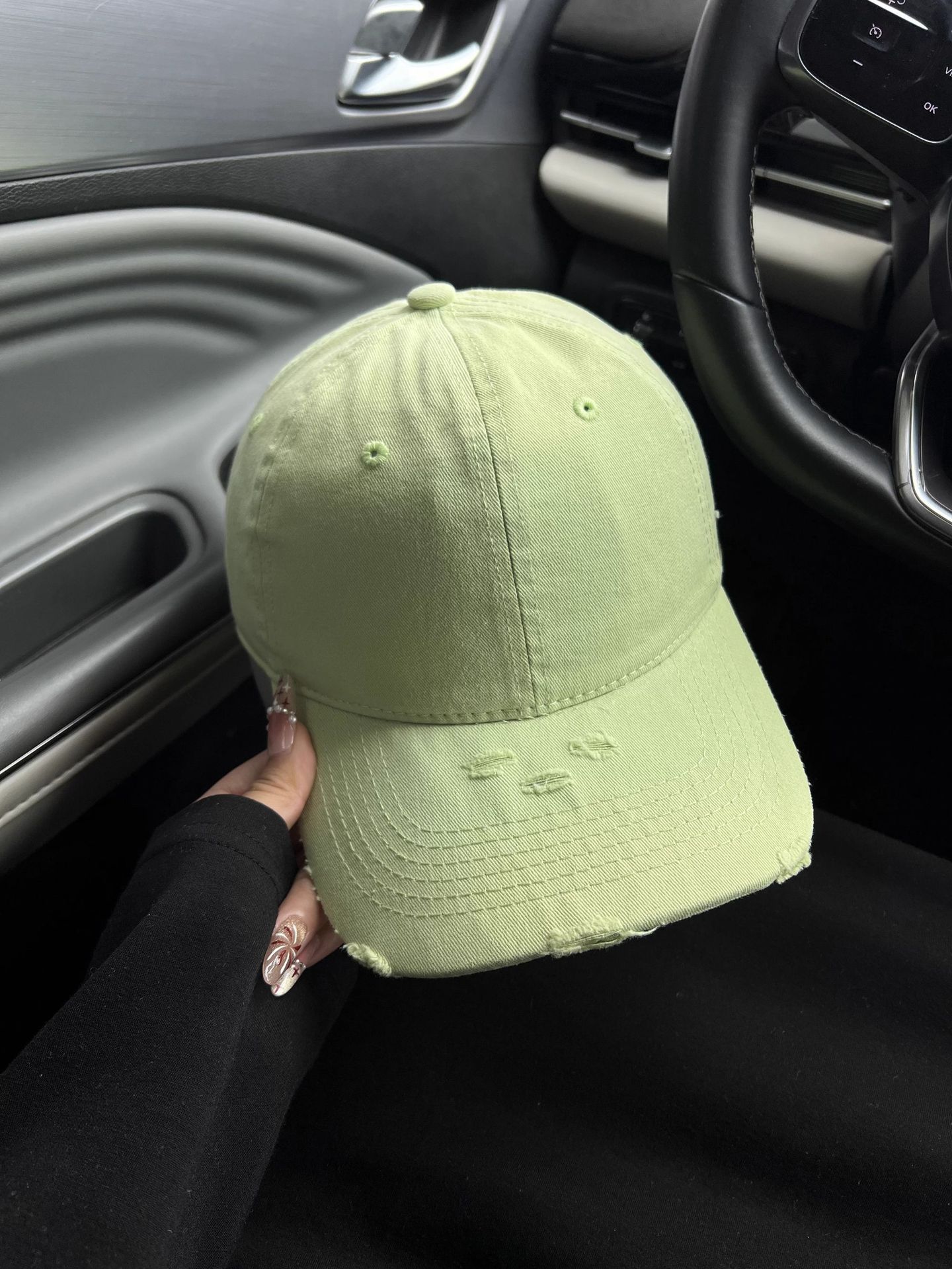 연한 초록색