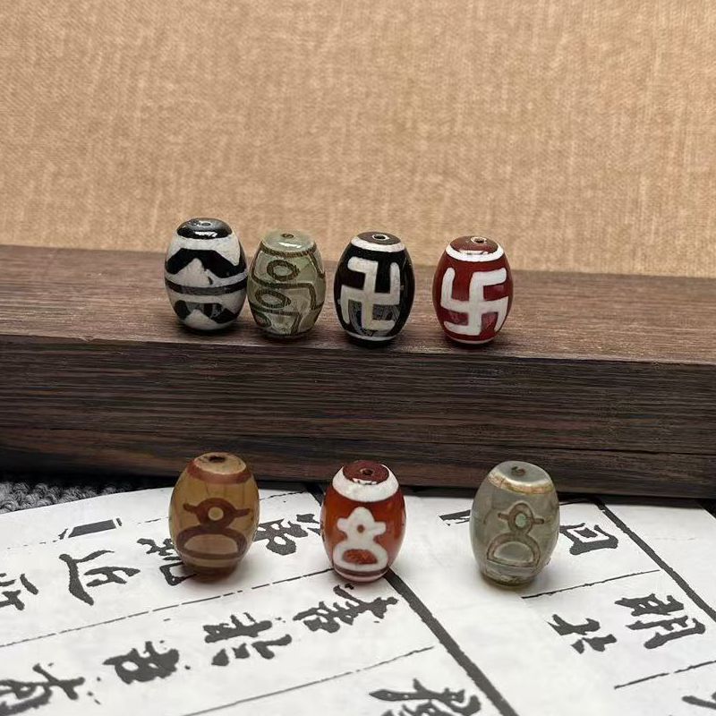 玛瑙财神万字闪电天珠桶珠文玩配饰配珠手串搭配配饰DIY散珠隔珠