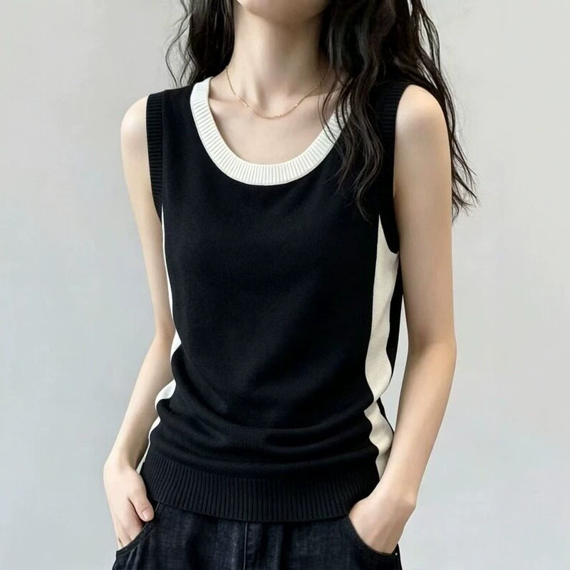 Korean-Style Design Color-Blocking Round-Neck Knitted Vest for Women, Summer 2026, Slim-Fit Sleeveless Top A12727 Korean-Style Design Color-Blocking Round-Neck Knitted Vest for Women, Summer 2026, Slim-Fit Sleeveless Top A12727