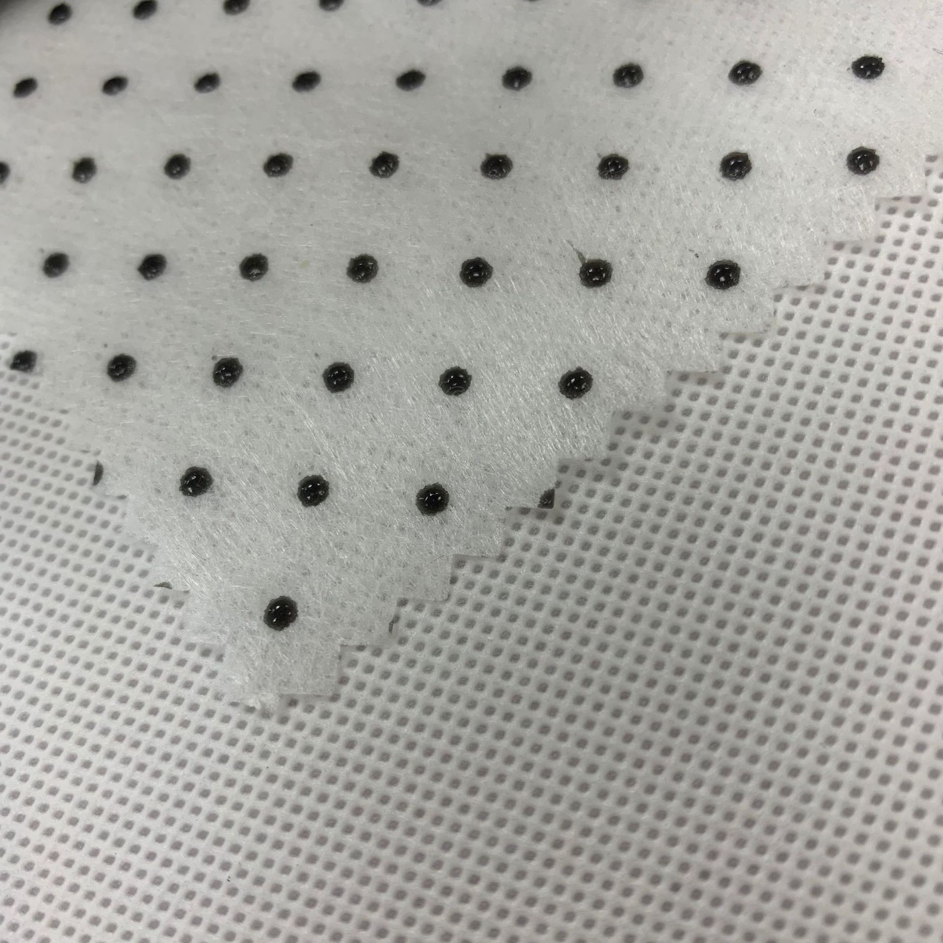 新款滴塑无纺布防滑毛毡滴塑点塑汽车坐垫沙发垫地毯止滑布防滑布