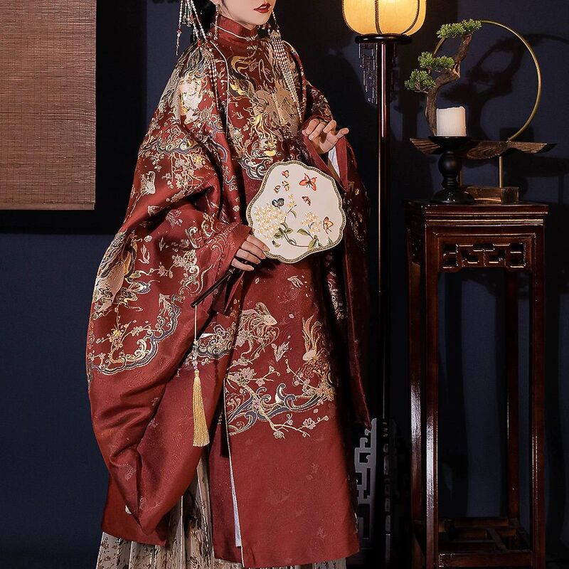 Ming-Style Hanfu Set with Gold Embroidery, Heavy Craftsmanship, Stand Collar, Large Front-Opening Jacket and Skirt, Autumn and Winter New Year Attire, Original Ancient Style Wedding Wear Ming-Style Hanfu Set with Gold Embroidery, Heavy Craftsmanship, Stand Collar, Large Front-Opening Jacket and Skirt, Autumn and Winter New Year Attire, Original Ancient Style Wedding Wear