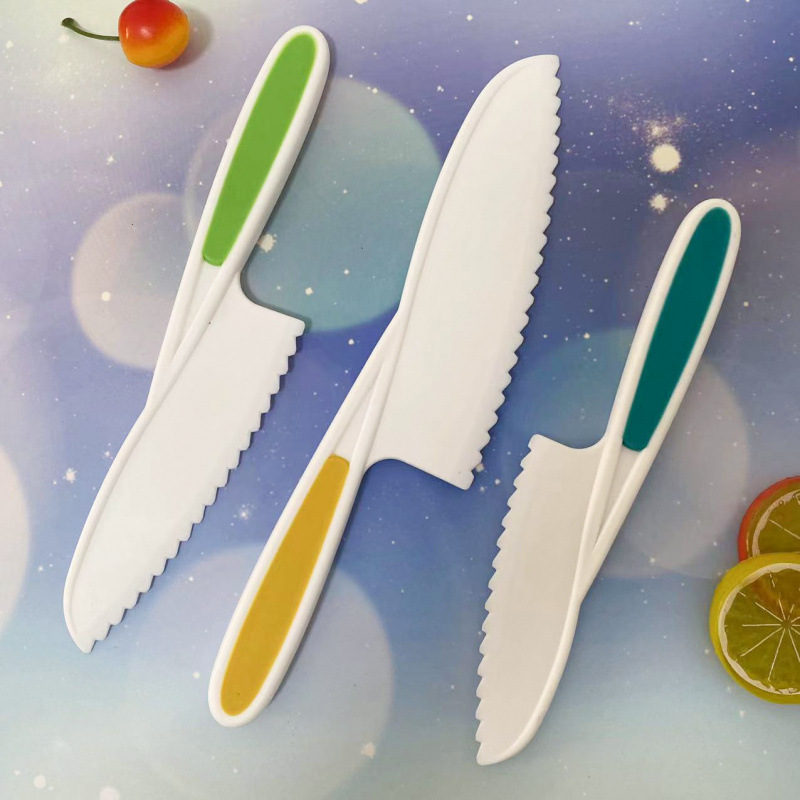 Cuchillo de plástico para niños, cuchillo de frutas especial para la educación temprana en jardín de infantes, cuchillo de dientes sin cortar mano para pastel