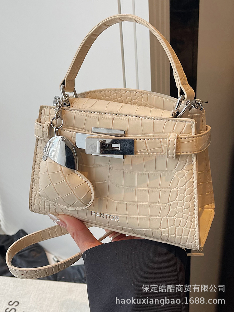 Small design summer handheld shoulder bag, Korean style