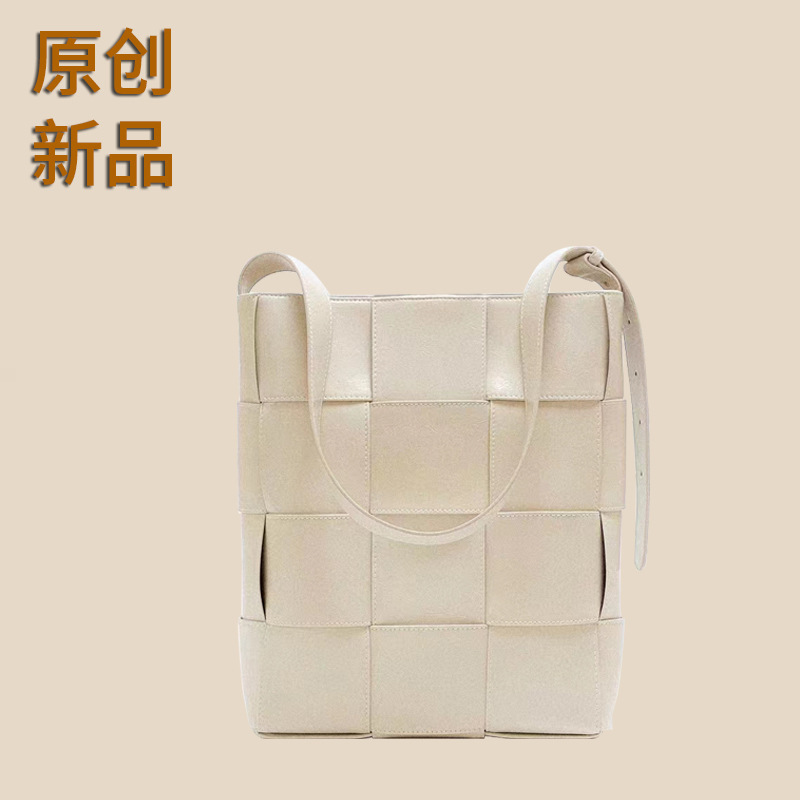 Genuine Leather Women's Bag Designer Vegetable Basket Bag Underarm Large Capacity Crossbody Tote Bag Compilation Shoulder Bag