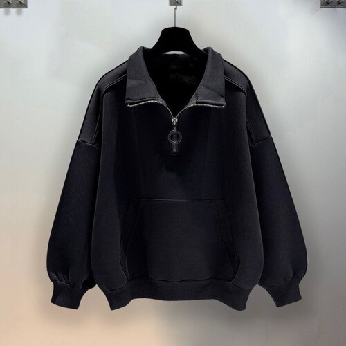 Half-zip black hoodie for men—spring and autumn, stand-up collar hooded American retro jacket—trendy, high-end, street-style men's wear for fall and winter.