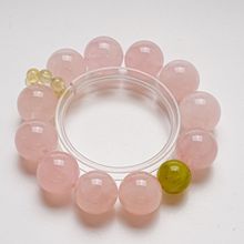 �����c���ˡ���Ȼ����ʯ�ִ�Ů��ٴ��@���������w������l