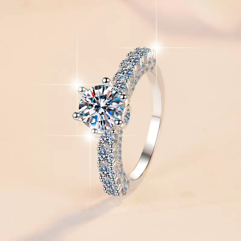 S925纯银经典六爪白月光婚戒奢华时尚欧美莫桑石跨境直播工厂批发