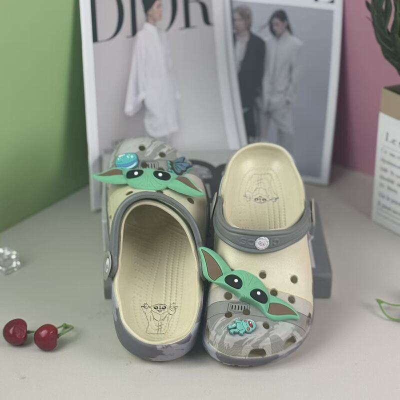 Cro Carlo Chi Star Wars Co-Branded Crocs Shoes for Men and Women Summer New Anti-Slip Eva Sandals Baotou Drag Cs