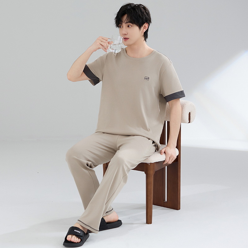 Pijamas de hombre verano algodón puro 2025 nuevo verano fresco algodón fresco pantalones de manga corta se pueden usar al aire libre traje de servicio a domicilio