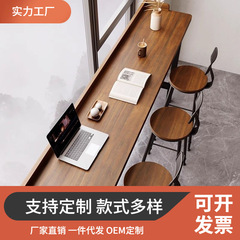 ベランダ家庭用カウンターテーブルはシンプルです。