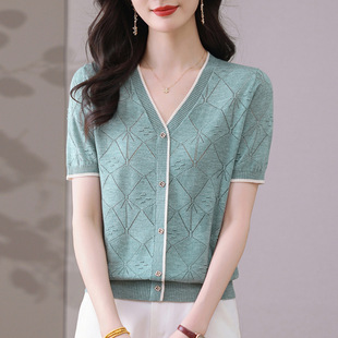 V-neck Short-sleeved Thin Ice Silk Knitted T-shirt New Style Top Fashionable 2025 Summer Short Cool Women's Pullover Fake Cardigan
