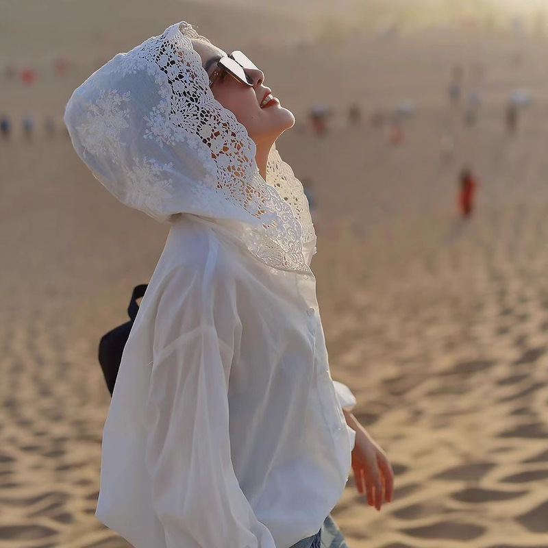 Hooded White Sun Protection Clothes for Women Lace Splicing Shirt Tops Long-Sleeved Thin Summer Loose