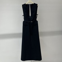 商场同款2025秋季新款时髦深V领长款无袖收腰连衣裙女D25318X9935