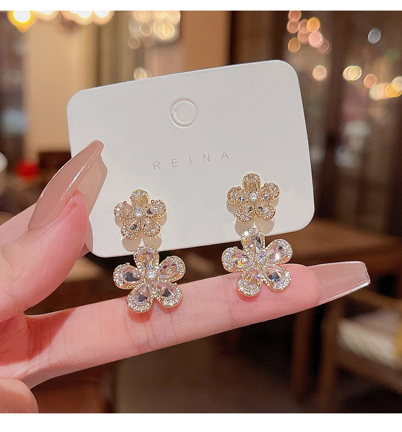 Sweet Flower Copper Plating Zircon Drop Earrings 1 Pair