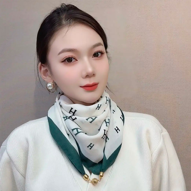 우아한 그린 엣지 H+ 마그네틱 버클 스카프