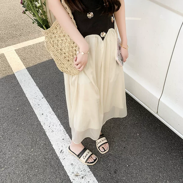 French-Style Chic 2026 New Square-Toe Lettered Fashion Simple Summer Women's Versatile Outdoor Beach Flat Sandals
