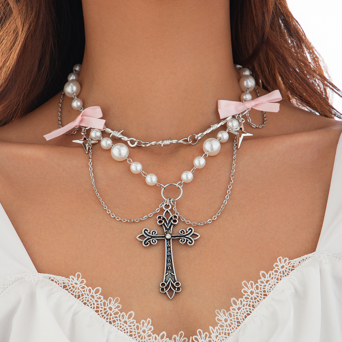 Collana a strati con croce e perle design elegante_voghion.com